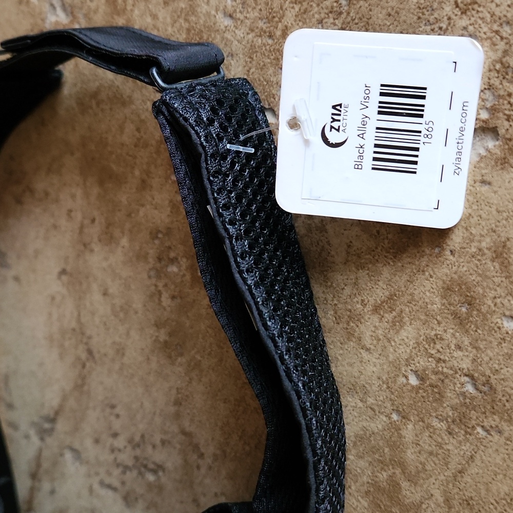 NWT Zyia black visor - Picture 2 of 9